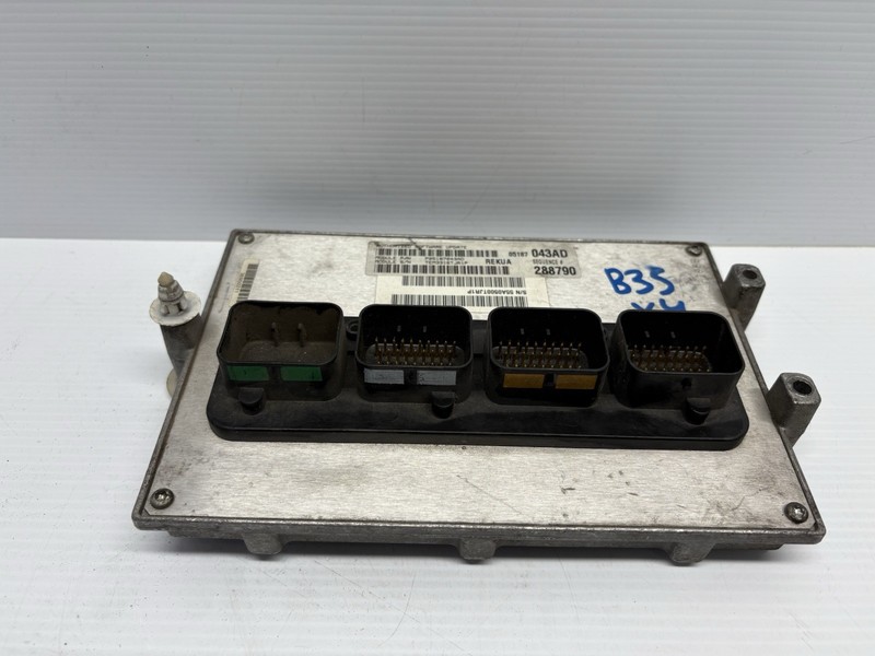 2007 Jeep Grand Cherokee 3.7 ECU Engine Control Module 05187043AD OEM