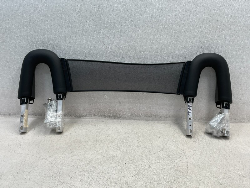 15-17 Jaguar F-Type Convertible Roll Bar Wind Screen Deflector Headrest 1611 OEM