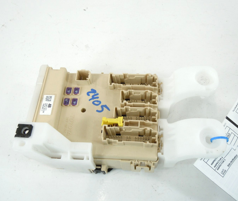 2014 14 Toyota RAV4 Relay Fuse Box Multiplex Control Module OEM 89221-42102