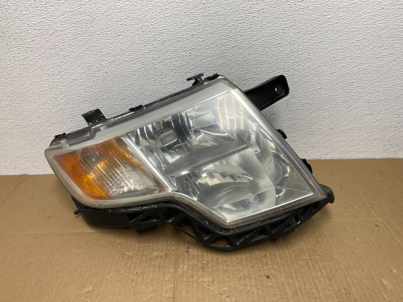 2007 to 2010 Ford Edge Right Passenger RH Halogen Headlight AB8150 DW