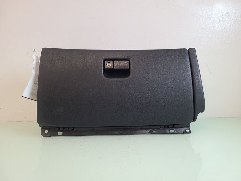 SC430 2004 Glove Box 582454