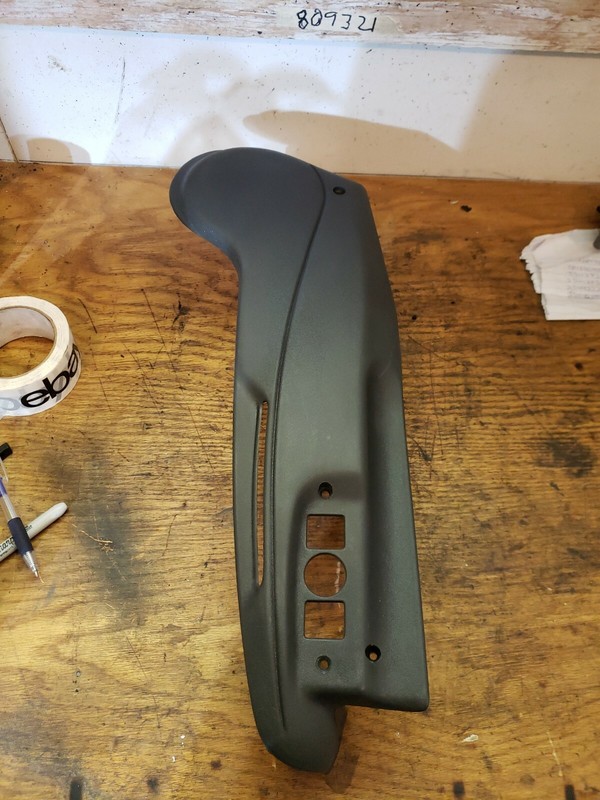 1995-01 MONTE CARLO DRIVER SIDE SEAT TRACK SWITCH COVER TRIM PANEL BEZEL OEM