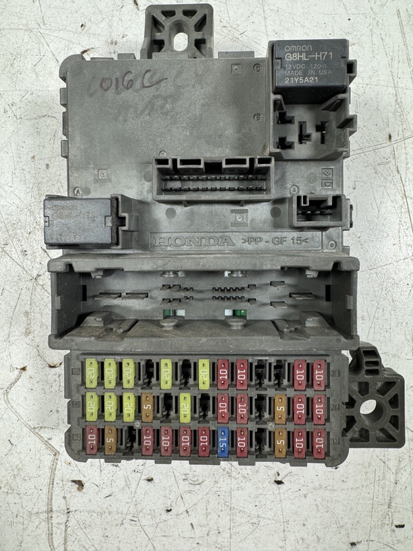 16-21 Honda Civic LX 4D 2.0 AT Cabin Fuse Box TBD-A3 38200-TBA-A31 OEM