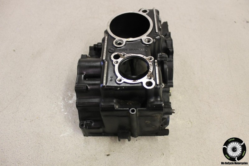 1998 Kawasaki Ninja 250R EX250F LOWER ENGINE BOTTOM CRANKCASE CRANK CASE MOTOR