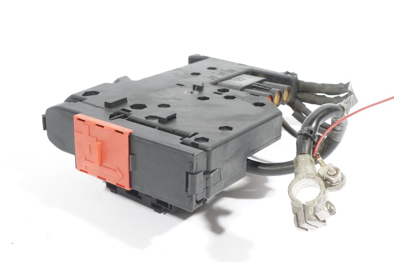 12-14 MERCEDES BENZ C300 4MATIC W204 BATTERY VOLTAGE INDICATOR MODULE FUSE BOX