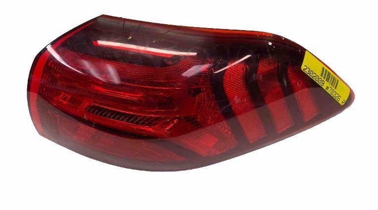 Hyundai Tucson tail light 19 20 21 right quarter panel OEM assy 92402D3550