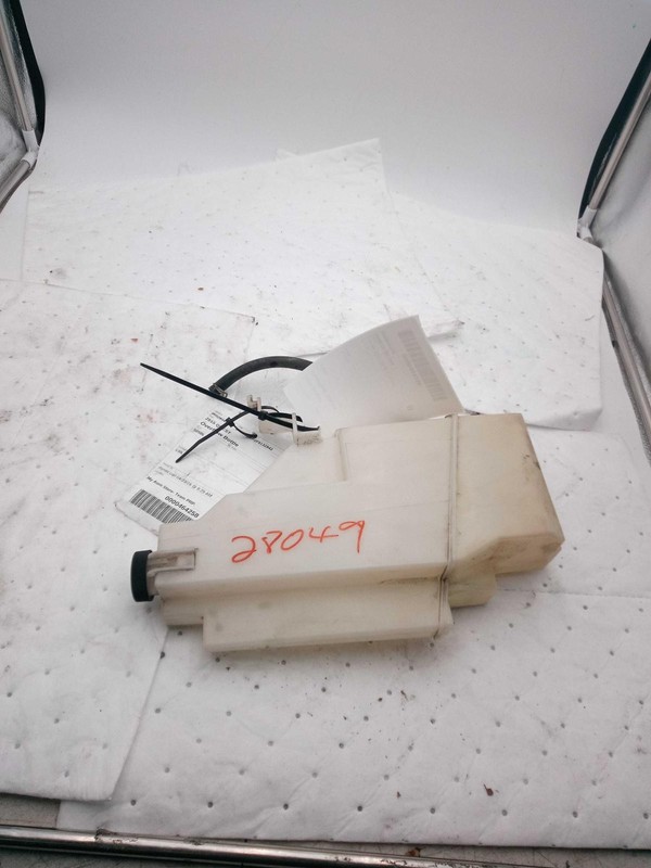 2015 Nissan Quest Engine Coolant Reservoir Silver OEM 3.5L 143K Miles