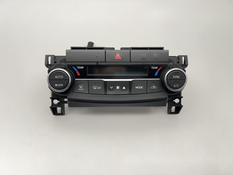 2015-2017 Toyota Camry Heat/AC Controller Black Hybrid