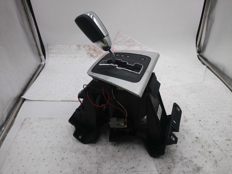 Used Automatic Transmission Shift Lever Assembly fits: 2010 Dodge CaliberGrade