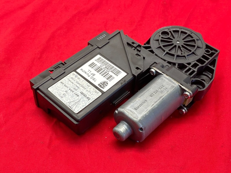 05-08 Porsche Boxster Front Right Passenger Window Lifter Regulator Motor OEM✅