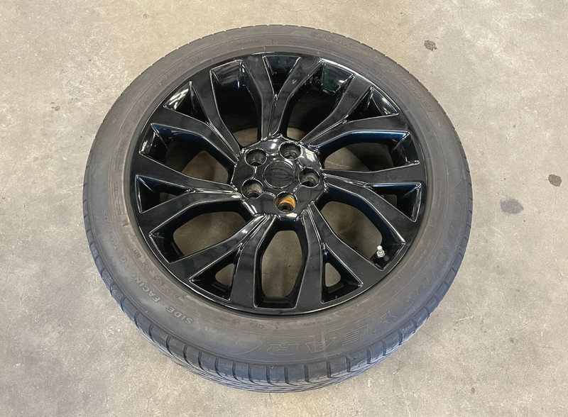 2013-2022 Land Range Rover L405 21x9.5 Inch Wheel Rim W/Tire 1636 OEM #1