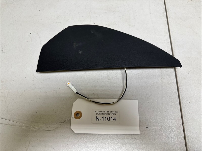Tesla Model S 12-16 DASH END SIDE COVER W/KEYLESS ANT RIGHT PASSENGERS 11014 B60