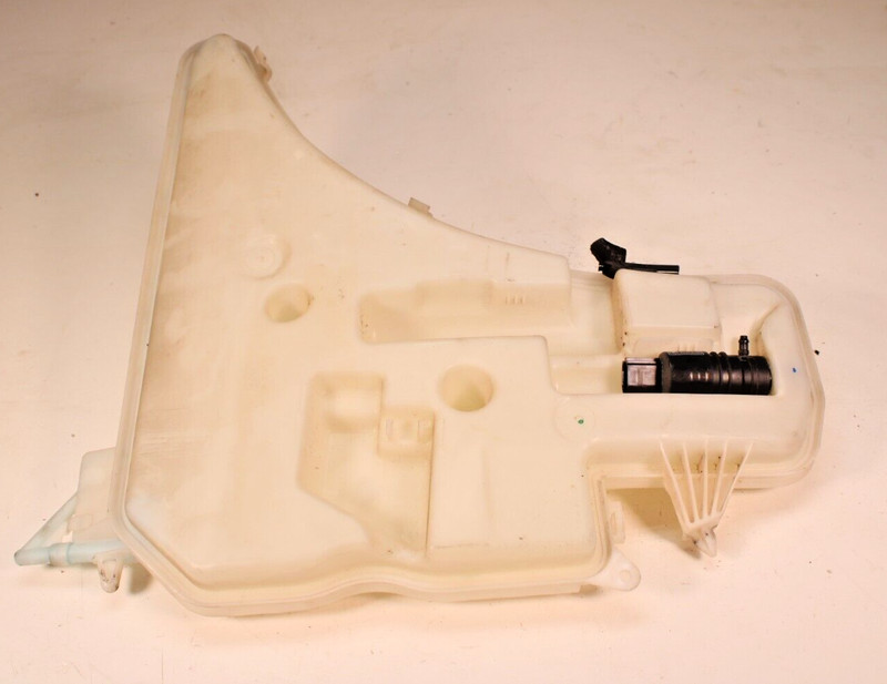 07-13 BMW E92 E93 328i 335i Windshield Washer Fluid Reservoir tank OEM 7157146