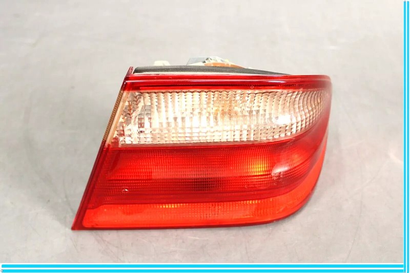 00-02 Mercedes W210 E320 Sedan Right Passenger Taillight Tail Light Lamp OEM