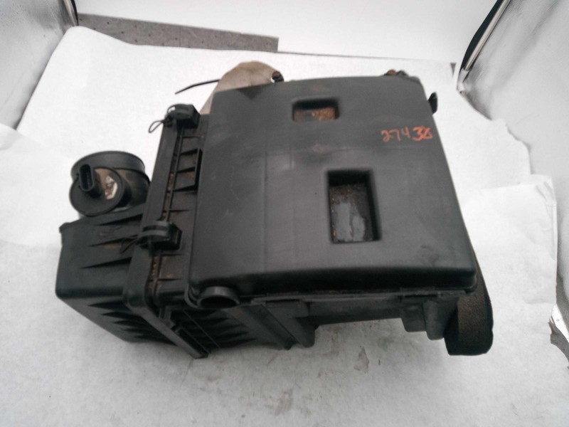 2007 Buick Rendezvous Air Cleaner Assembly OEM 15222518 138K Miles