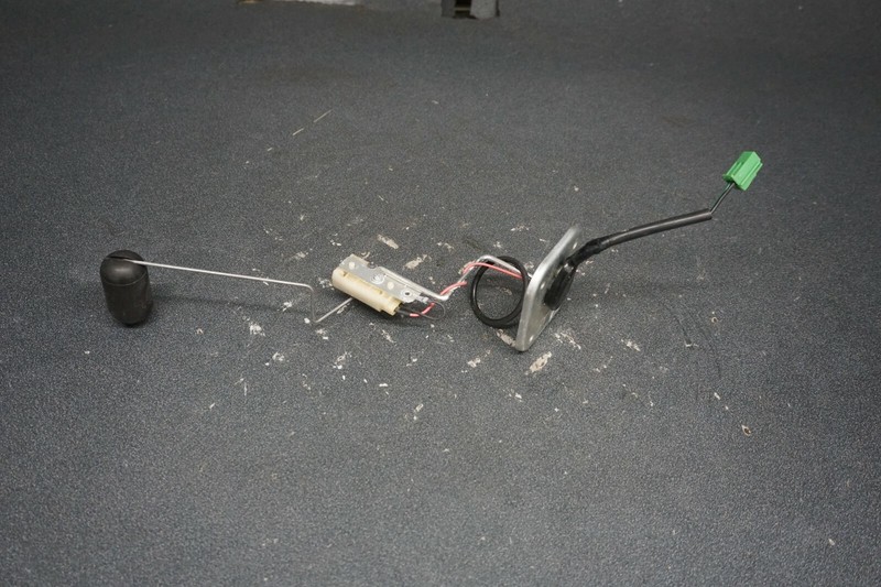 2008-2014 FX NYTRO RTX Yamaha OEM Electrical Gas Fuel Meter Sending Unit Ass'y