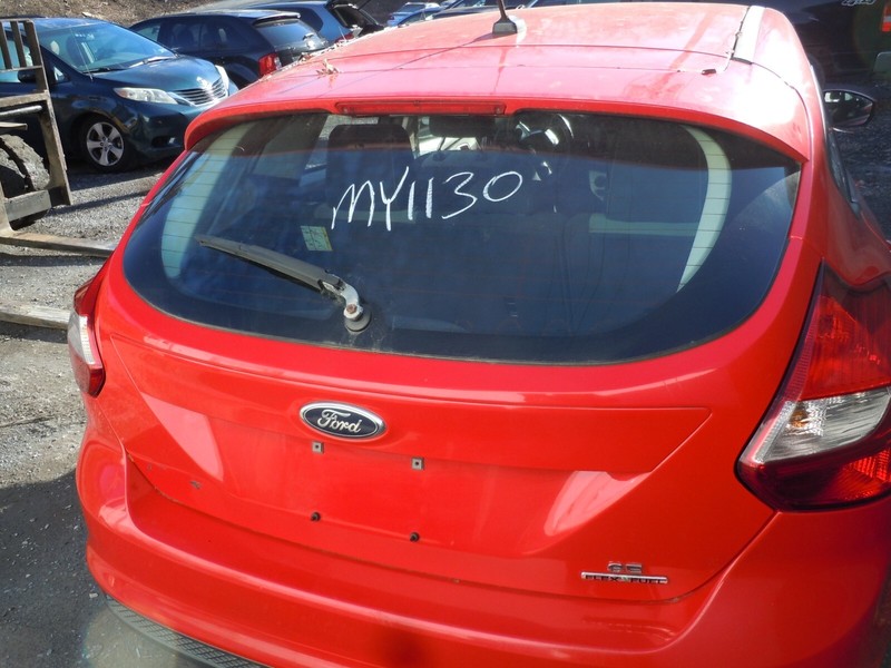 2012-2014 Ford Focus Rear Hatch Lid Liftgate W/ Spoiler W/O Camera OEM PQ