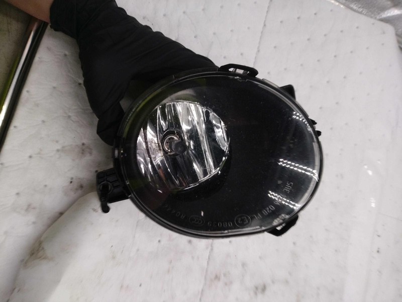 2011 VOLVO 70 SERIES Left Fog Light Assembly White OEM 606983 91K Miles
