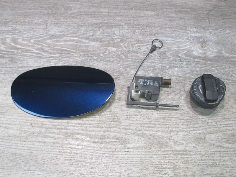 2005-2008 PORSCHE 911 997 FUEL FILLER DOOR LID COVER ACTUATOR CAP SET