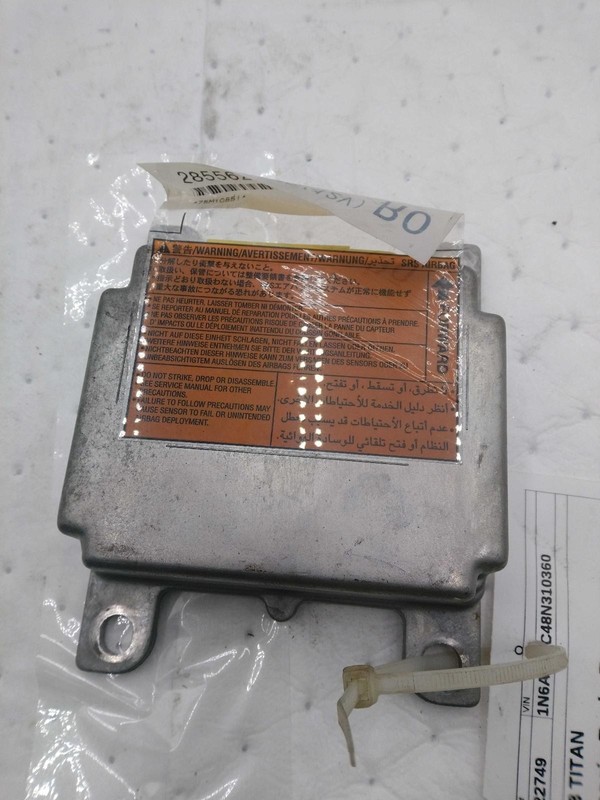 Used Air Bag Module fits: 2008 Nissan Titan Air Bag center console front floor s