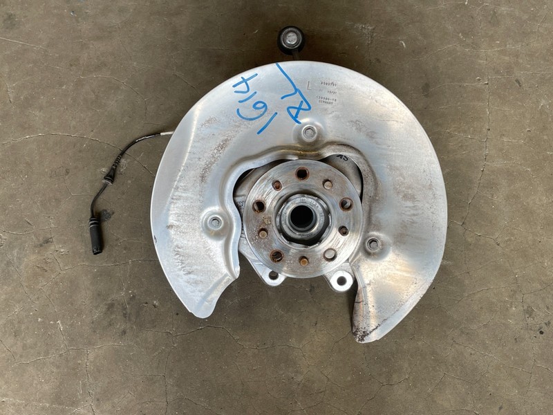 21 22 23 24 BMW M3 G80 G82 Rear Left Driver Spindle Knuckle Wheel Hub 1614 OEM