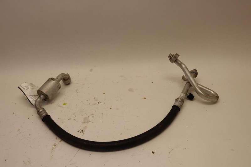 2015-2020 CHEVY TAHOE 5.3L A/C AC AIR CONDITIONING SUCTION HOSE LINE PIPE OEM