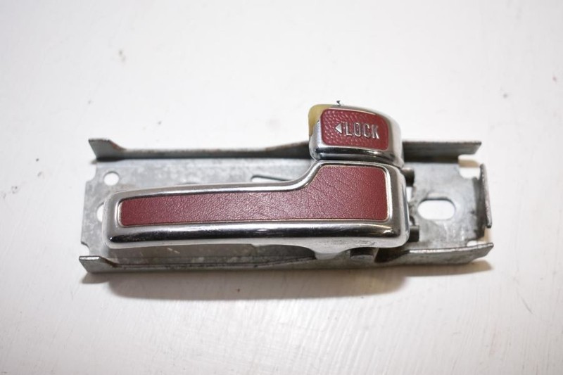 1982-1983 DATSUN 280ZX L28 S130 FAIRLADY PASSENGER RIGHT INTERIOR DOOR HANDLE