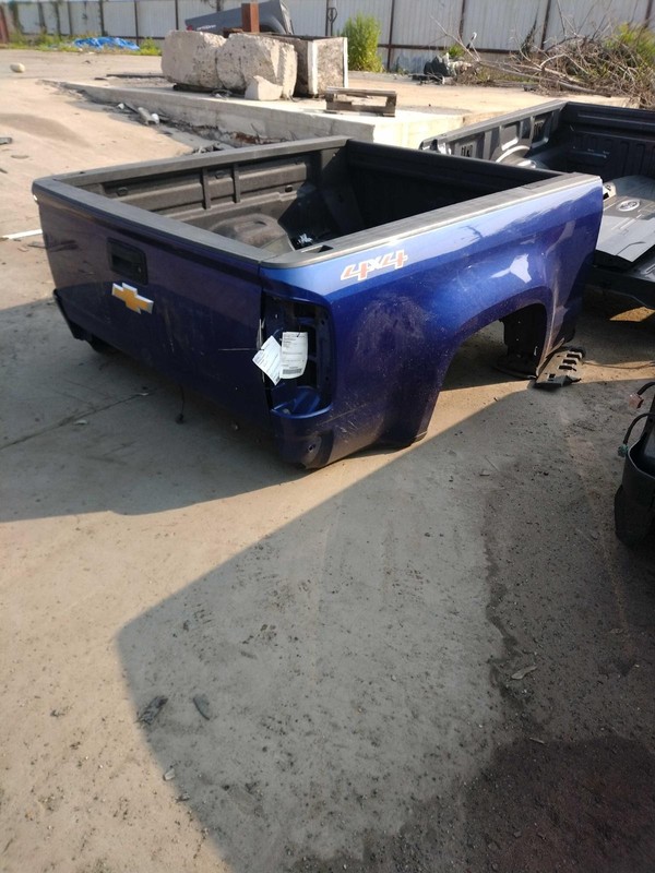 2016 Chevrolet Colorado Blue Truck Bed Assembly OEM 84141627, 39k Miles