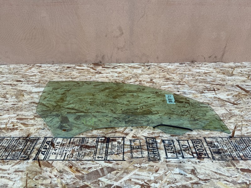 INFINITI Q60 2017-2022 OEM FRONT RIGHT PASSENGER DOOR WINDOW GLASS ASSEMBLY