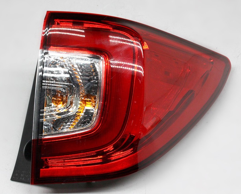 OEM Right Passenger Side LED Tail Lamp For Honda Pilot Clear Lens 33500-TG7-A11