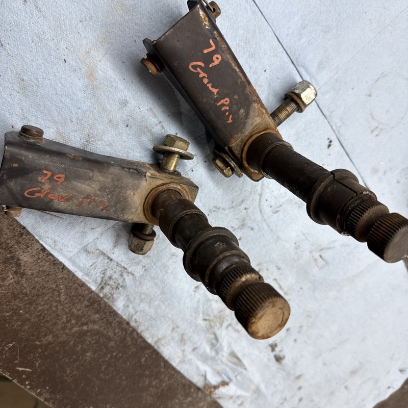 1979 Moto-ski Grand Prix Special 500 Vintage Snowmobile Ski Spindles