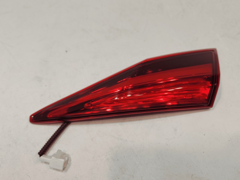 2016-2021 HONDA CIVIC REAR RIGHT PASSENGER SIDE INNER TAILLIGHT LAMP OEM