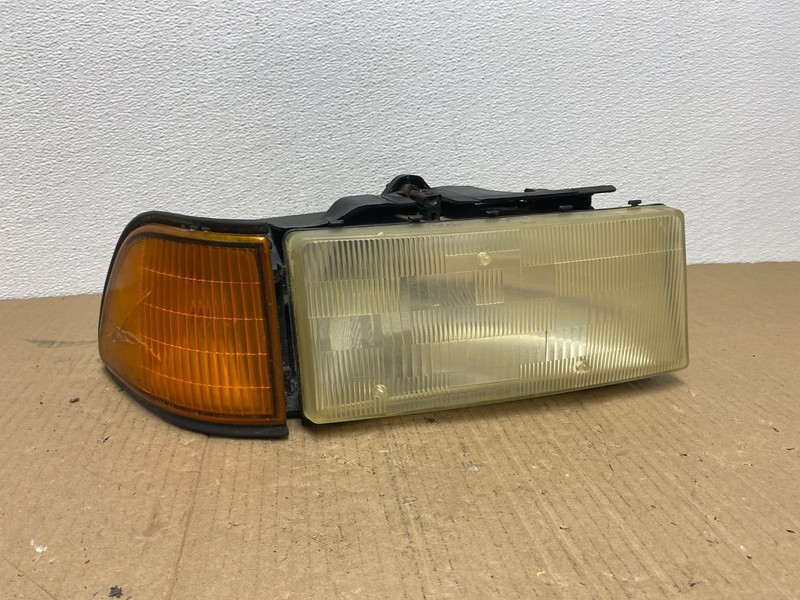 1989 to 1995 Plymouth Acclaim Right Passenger Side Headlight AB8190