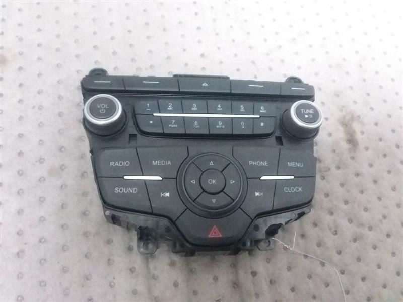 Radio Control Panel Without Navigation Fits 15-18 FOCUS F1ET-18K811-LD