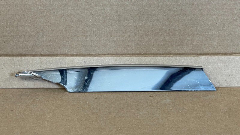 2012-2016 TESLA MODEL S FRONT RIGHT LOWER FOG LAMP TRIM OEM