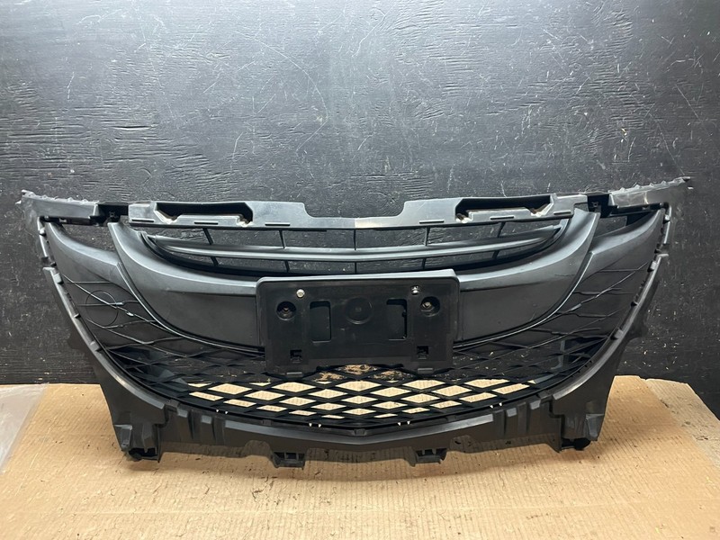 2012 to 2015 Mazda 5 Front Upper Grille Grill OEM Y6549 DG