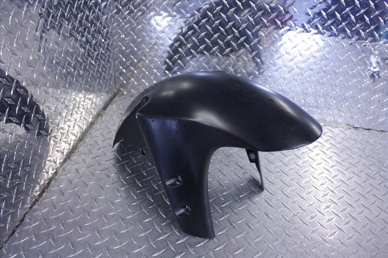 2000 YAMAHA YZF R1 FRONT WHEEL FENDER #2 OEM R1 * 00