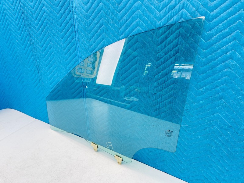2018–2023 Hyundai Kona Front Left Door Window Glass OEM 43R-016944