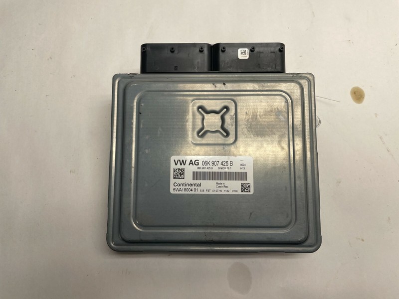 2017-2018 Porsche Macan 2.0L 95B Engine Control Module Unit ECU ECM
