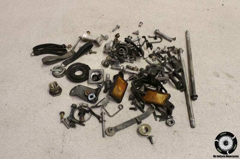2001 Kawasaki Ninja ZX9R ZX900F MISCELLANEOUS NUTS BOLTS ASSORTED HARDWARE Zx900