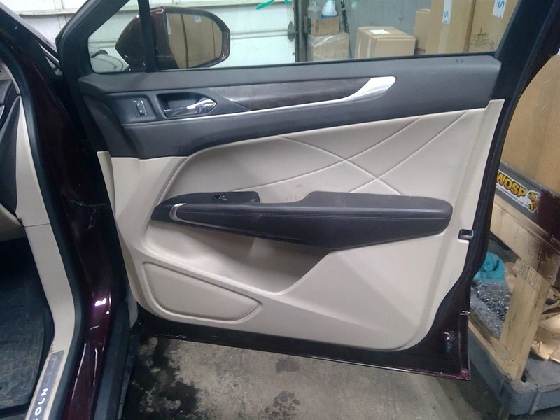 MKC 2019 Passenger Right Front Door Trim Panel 1754171