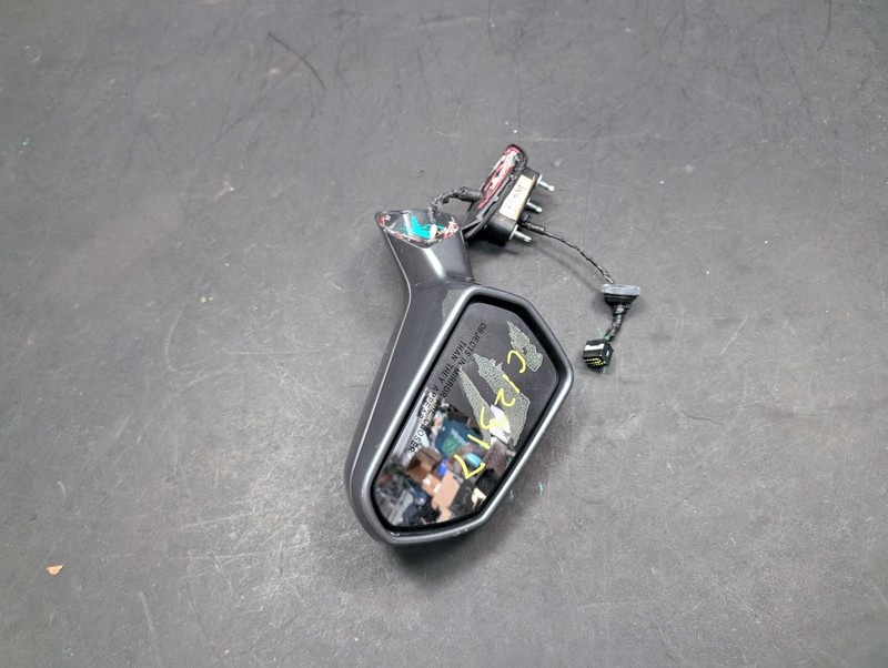 Front Right Door Rear View Mirror 2019 Chevrolet Camaro 2016 - 2024 For Parts X