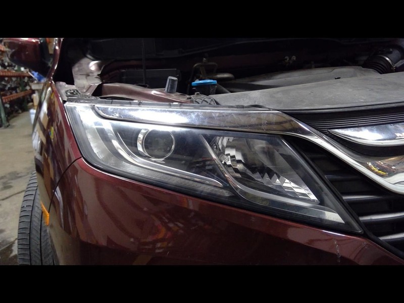 Passenger Headlight Halogen Fits 18-20 ODYSSEY 1557705