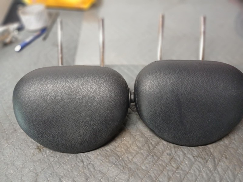 05-07 Mercedes W203 C280 Rear Left Or Right Seat Head Rest Headrest Pair E