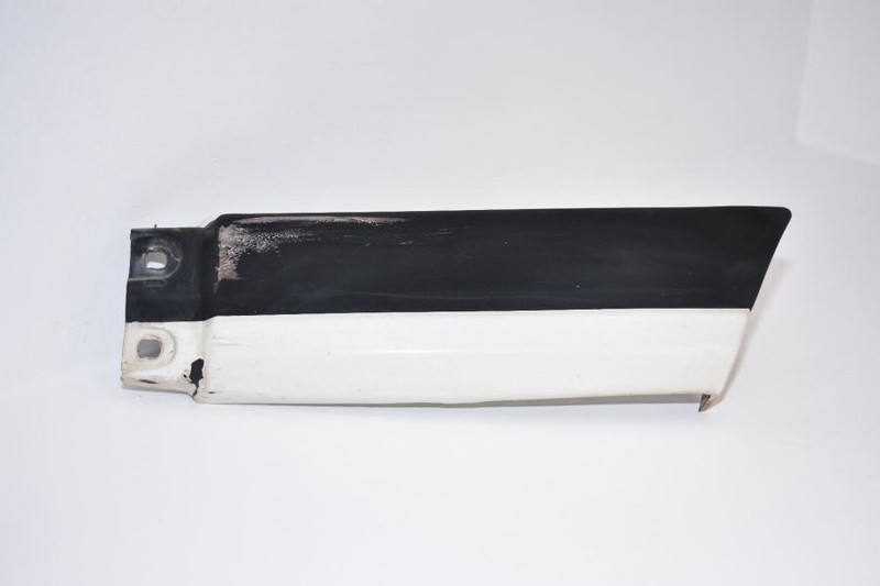 1981-1983 DATSUN 280ZX FAIRLADY Z S130 L28E TURBO LEFT FENDER MOLDING OEM