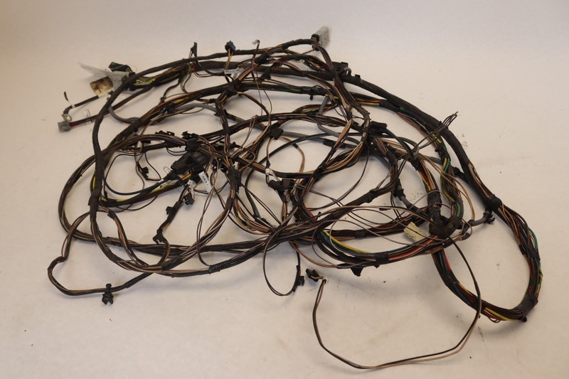 2008-2017 FREIGHTLINER CASCADIA 125 FLOOR SLEEPER WIRE HARNESS CABLE BK5337 OEM