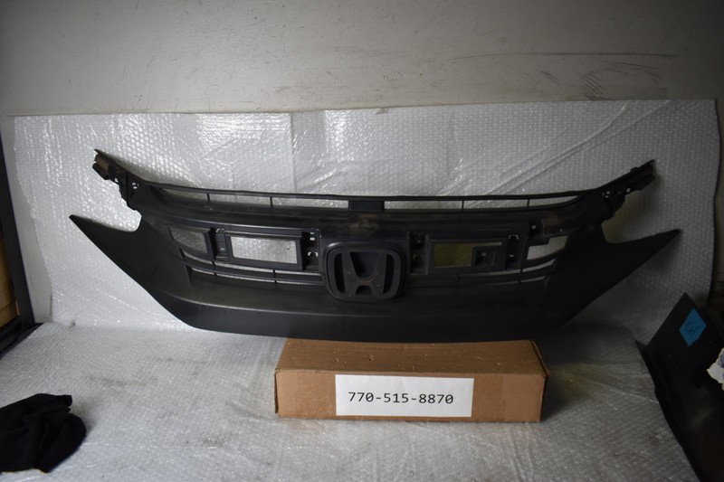 HONDA CIVIC 2 DOOR EX FRONT GRILLE 2016-2018 OEM 71121-TBA-A01
