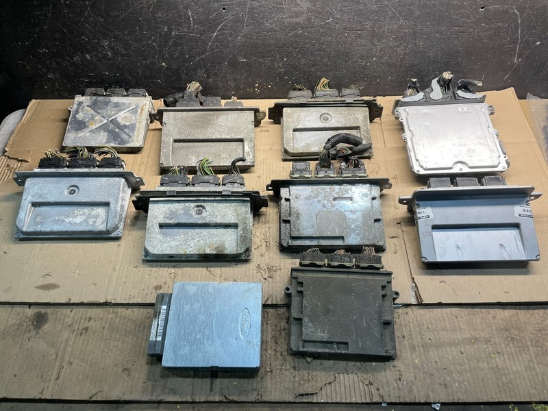 Mix of 10 Ford ECM Engine Computer Module V1829 PS
