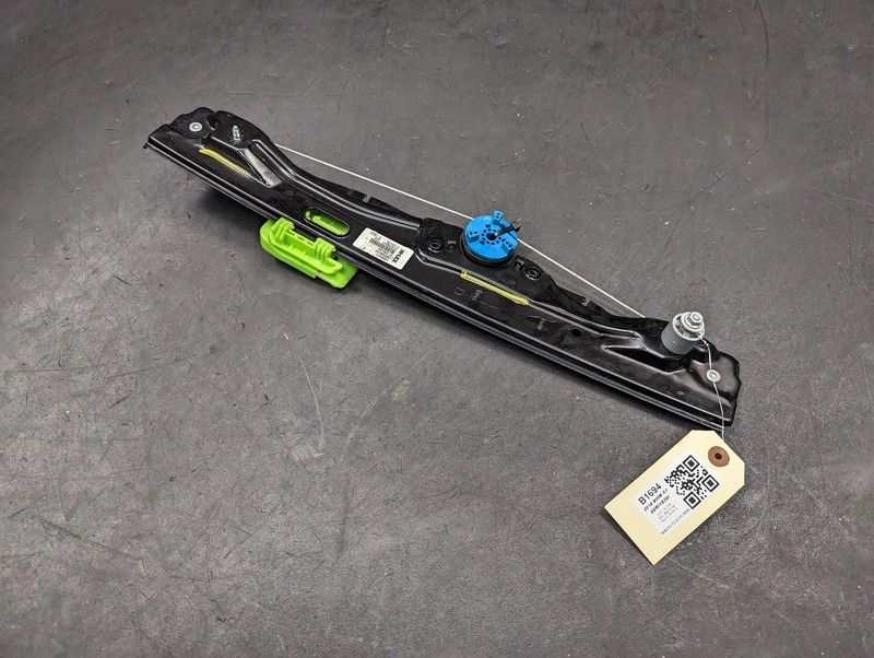 Rear Right Door Window Regulator 2018 BMW X1 51357490200 2016 2017 2019 - 2021