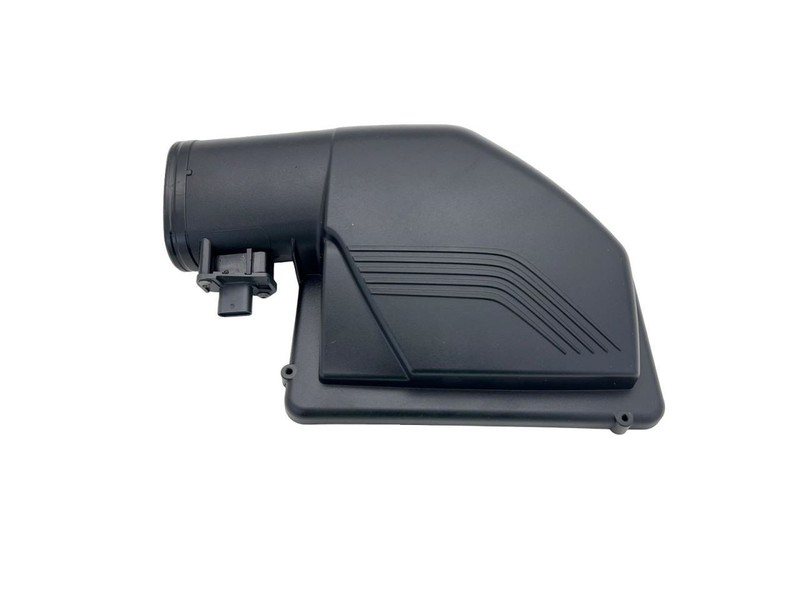 2016-2020 BMW 750i Engine Air Cleaner Intake Right Passenger Side Upper Cover